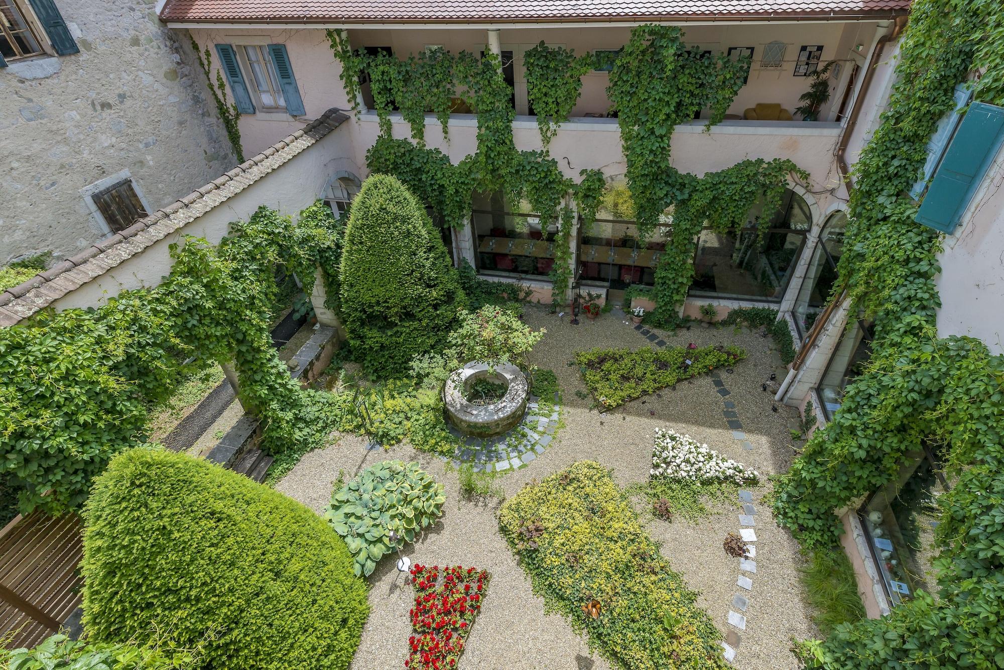 Abbaye De Talloires Bagian luar foto